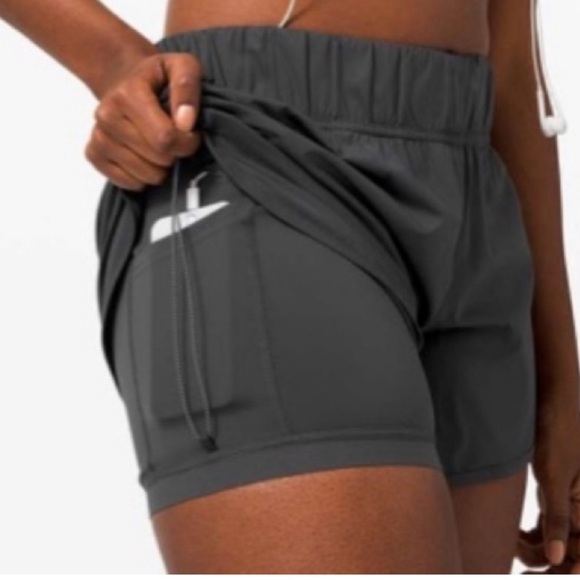 Lululemon Strides Ahead High-Rise Short 4"- Grey - Picture 2 of 6